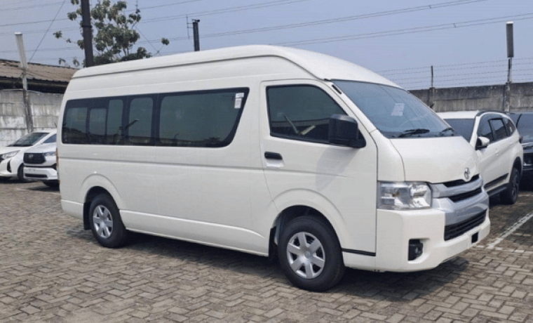 Toyota Hiace Commuter Semarang