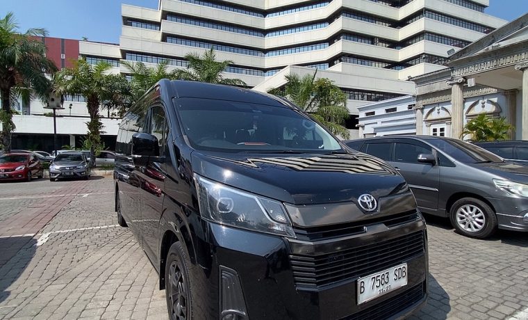 Sewa Hiace Luxury Semarang