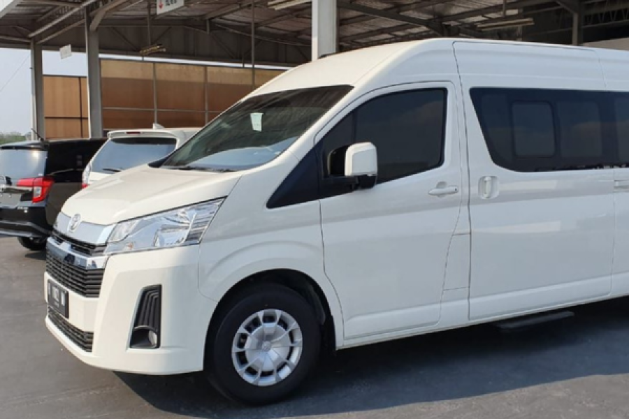 Sewa Hiace Luxury Semarang